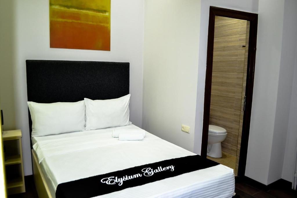 Elysium Gallery Hotel Erevan Exterior foto